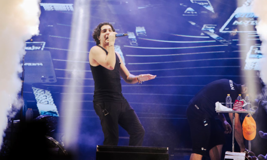 Nattanzinho anima 4ª noite da Festa da Padroeira em Tacaratu [Vídeo]
