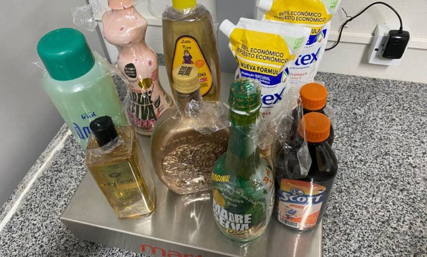 Boliviano é preso no Aeroporto do Recife com cocaína líquida escondida em frascos de cosméticos