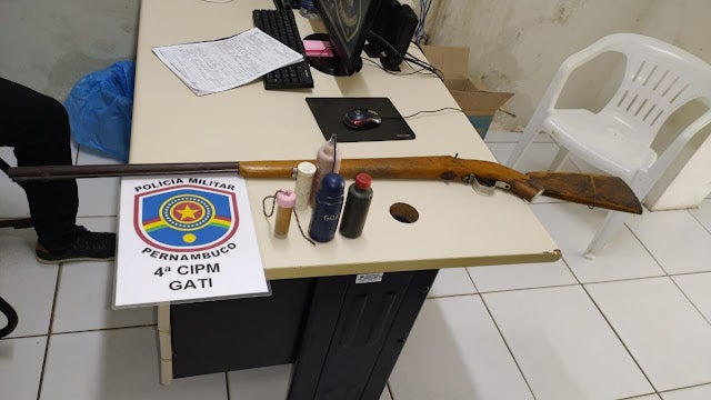 Polícia apreende espingarda e munições na zona rural de Tacaratu (PE)