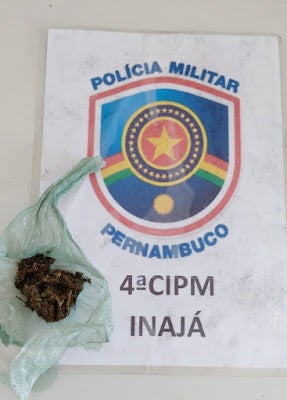 Policiais Militares flagram menor portando entorpecente em Inajá, PE