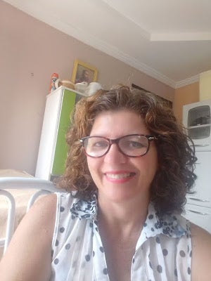 Em artigo de opinião, professora de Petrolândia ‘Adriana Araújo’ lamenta pagamento do mês de dezembro da Prefeitura, que será pago para funcionários apenas no dia 8 de janeiro