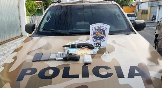 Cartões do Bolsa Família são apreendidos em operação policial no interior de Pernambuco
