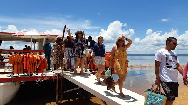 Petrolândia: Concluintes do Curso de LIBRAS de Belém do São Francisco do Centro de Formação Profissional Luiza, passeiam na Ilha de Rarrá