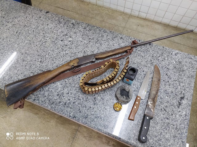 PM detém individuo por porte ilegal de arma de fogo, na Orla Fluvial de Petrolândia (PE)