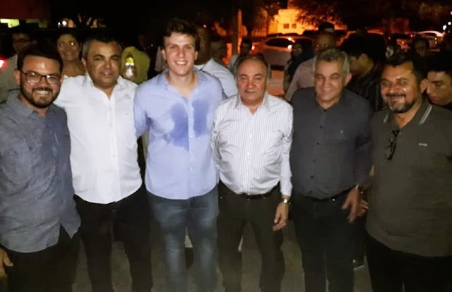 Representantes de Petrolândia participam de grande ato de filiação do prefeito de Petrolina ao MDB