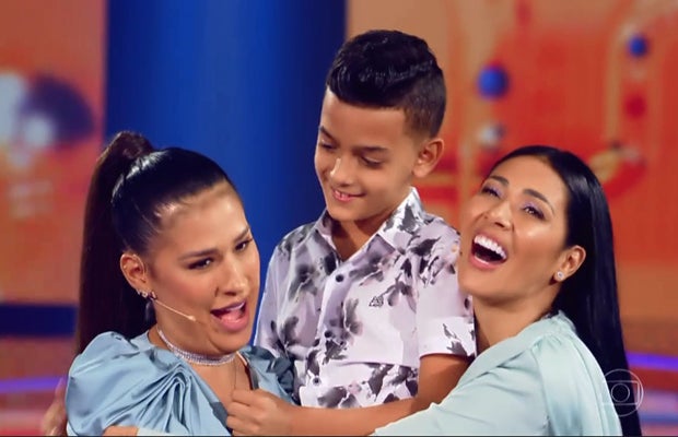 O pequeno Pedro Lucas de Petrolina é aprovado em etapa inicial do The Voice Kids e entra para o time de Simone e Simaria