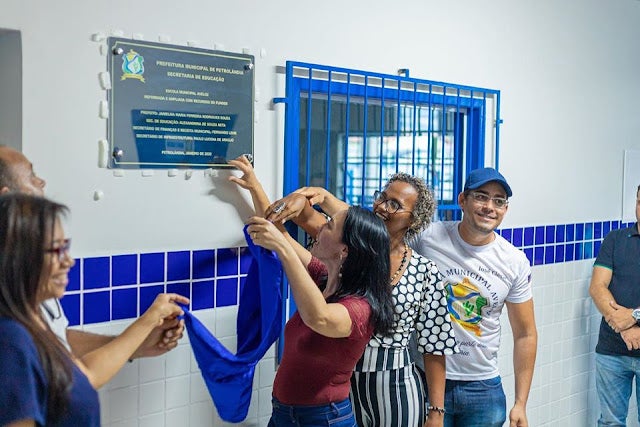 Prefeitura entrega reforma e ampliação da Escola Aveloz na Zona Rural de Petrolândia [Fotos]