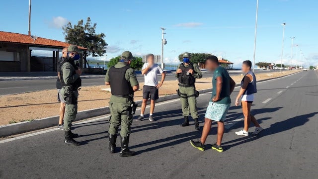 Policiais da 4ª CIPM intensificam ações no combate ao COVID-19 em Petrolândia-PE
