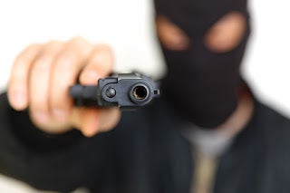 Bandidos roubam R$ 30 mil de correspondente bancário em Serra Talhada, no Sertão de PE