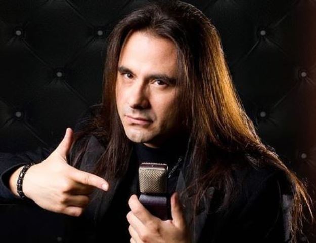 André Matos, ex-vocalista de Angra e Shaman morre aos 47 anos