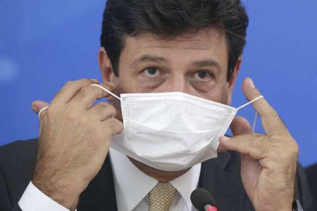 Em reunião com prefeitos, Mandetta defende adiar eleições de 2020 para conter coronavírus