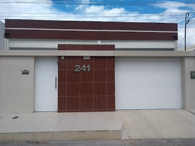 Classificados: Vende-se casa de alto padrão em Petrolândia