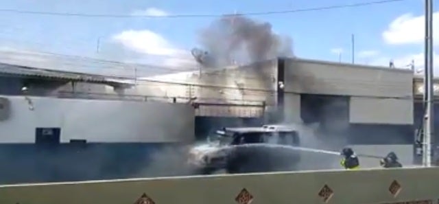Salgueiro: Carro-forte da Preserve pega fogo em frente ao prédio da empresa