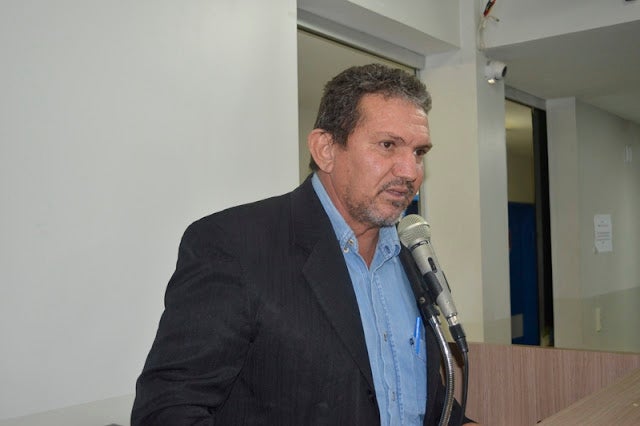 “Nunca fui contra um orçamento municipal, mas que esse orçamento só vai ter um voto de Jorge Viana se vierem todos os secretários municipais aqui (na câmara)”, declarou o vereador Jorge Viana, em discurso na Câmara Municipal de Petrolândia [Vídeo]