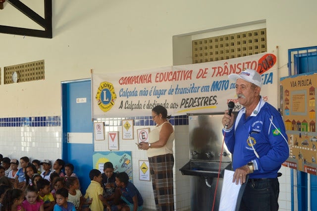 Palestra da Campanha Educativa de Trânsito é realizada pelo Lions Clube na Escola Itamar Leite em Petrolândia [Fotos e Vídeo]