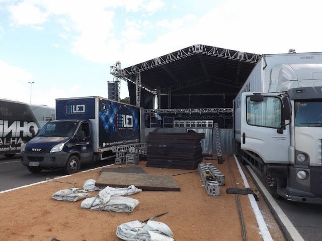 Prefeitura de Petrolândia divulga termo aditivo de mais de 34 mil reais para empresas de montagem e desmontagem de equipamentos e estrutura de eventos
