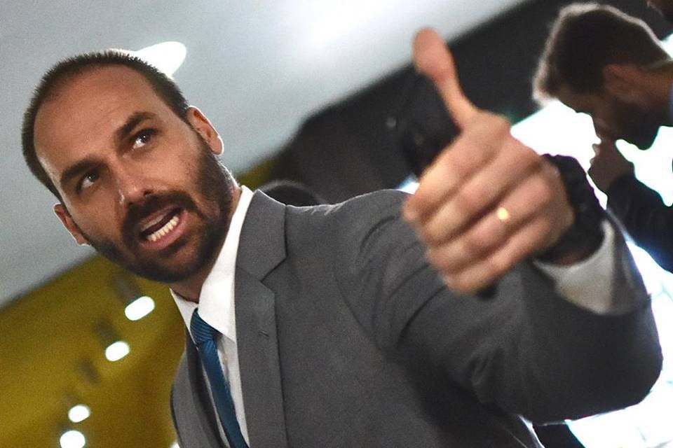 Eduardo Bolsonaro diz que faltou “hombridade e lealdade” a Moro