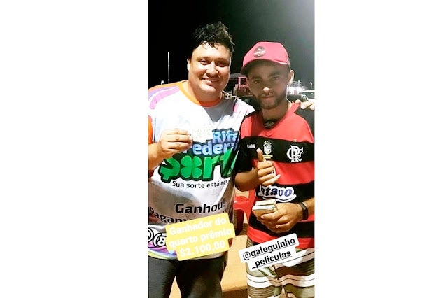 Com apenas 2 reais, Ganhador da Rifa Federal da Sorte recebe Dois Mil e Cem Reais em dinheiro, após sorteio em Petrolândia-PE [Fotos]