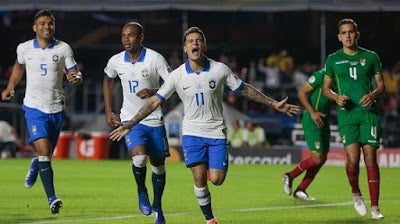 Com dois de Coutinho, Brasil goleia a Bolívia na estreia da Copa América