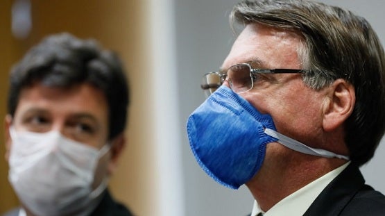 Bolsonaro volta a minimizar pandemia: “Devemos abrir o comércio”.