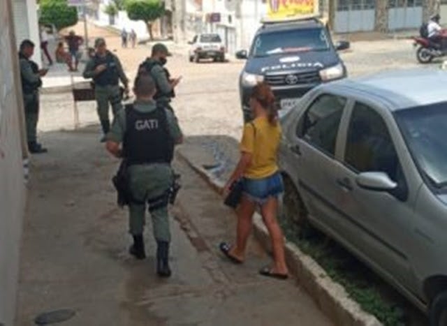Delegacia investiga caso de cárcere privado envolvendo casal em Serra Talhada; suspeito foi detido