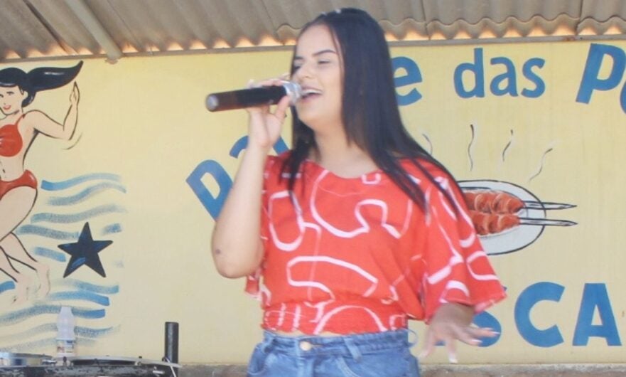 Ao som de Jhenifer Mello Parque das Pedras realiza Carnaval em Petrolândia [Fotos e Vídeo]