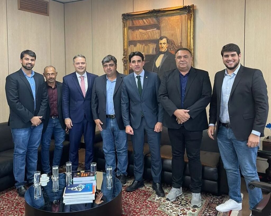 Petrolândia: Prefeito Fabiano Marques em Brasília anuncia a obra tão sonhada do asfaltamento da Reta do Mirim, trecho da BR-110; veja vídeo