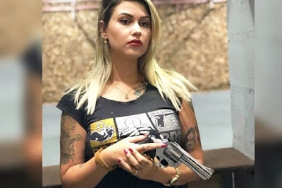 Sara Winter, líder do movimento 300 do Brasil, é presa pela PF em Brasília