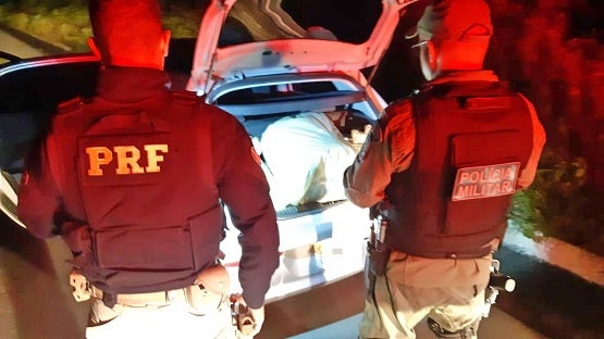 Homem que foi contratado para transportar maconha do Sertão de PE para Recife é preso em São Caetano pela PRF