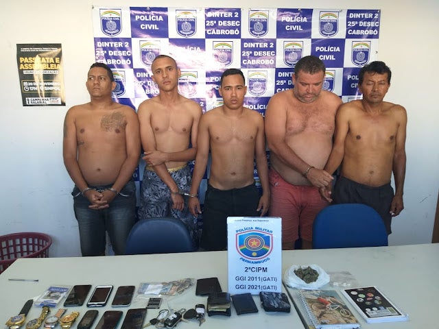 Operação policial em Orocó prende cinco por tráfico de drogas
