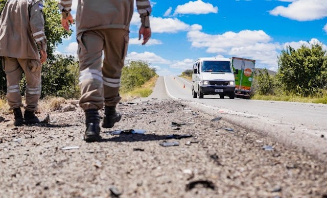 Motorista perde o controle do veículo e provoca acidente fatal em Buíque, PE Motorista perde o controle do veículo e provoca acidente fatal em Buíque, PE