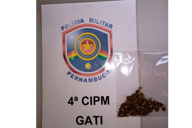 PM detém homem de 21 anos por posse ilegal de entorpecentes na Zona Rural de Petrolândia (PE)