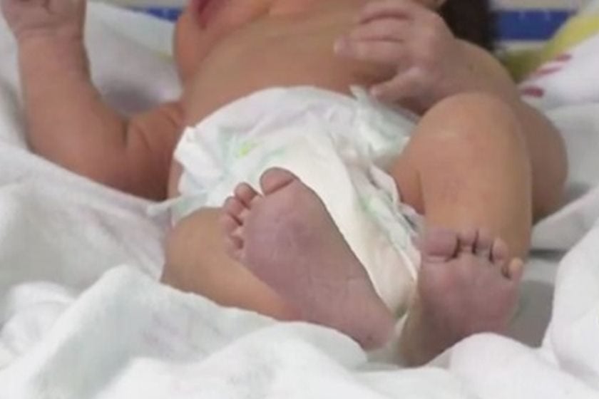 PE: Bebê de 2 meses é deixado no Conselho Tutelar após ser abandonado em casa