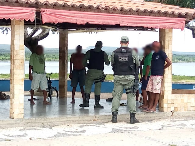 PM é acionada após briga generalizada, ameaça com vítima de arma branca na Orla Fluvial de Petrolândia (PE)
