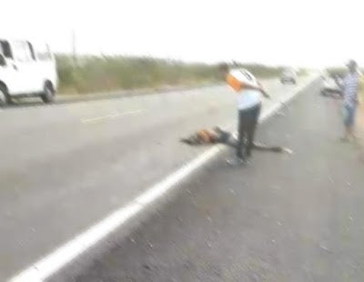 Andarilho morre depois de ser atropelado por carreta na BR-423 em Delmiro Gouveia