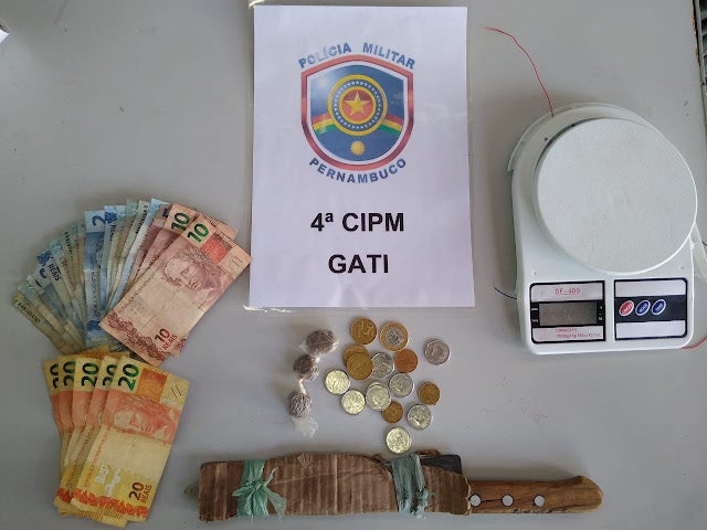 Casal acusado de tráfico é preso em Petrolândia, no Sertão de PE
