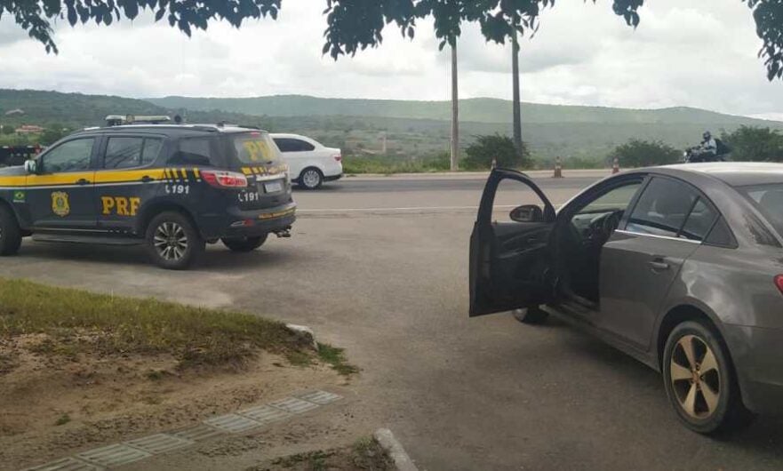 Homem aluga carro roubado e é detido pela PRF em São Caetano