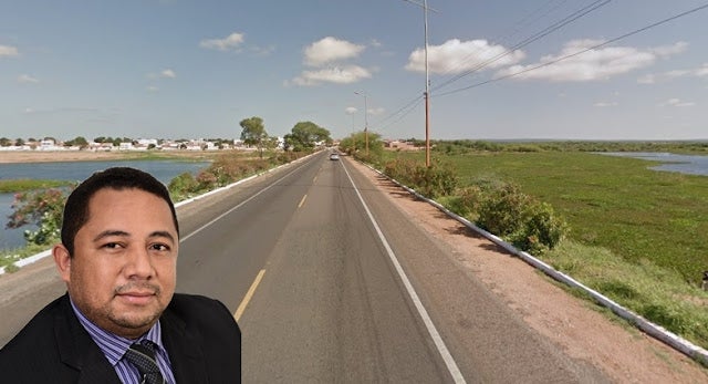 Vereador Delano Santos requer à prefeita de Petrolândia, iluminação pública, com reposição de lâmpadas, na localidade situada entre o trevo de acesso à entrada da cidade, finalizando no giradouro da orla fluvial Vereador Delano Santos requer à prefeita de Petrolândia, iluminação pública, com reposição de lâmpadas, na localidade situada entre o trevo de acesso à entrada da cidade, finalizando no giradouro da orla fluvial