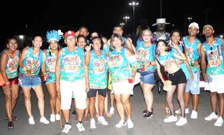 Com muita alegria, Bloco Folia com os Batistas desfila no Carnaval 2023 de Petrolândia [Fotos e Vídeo]