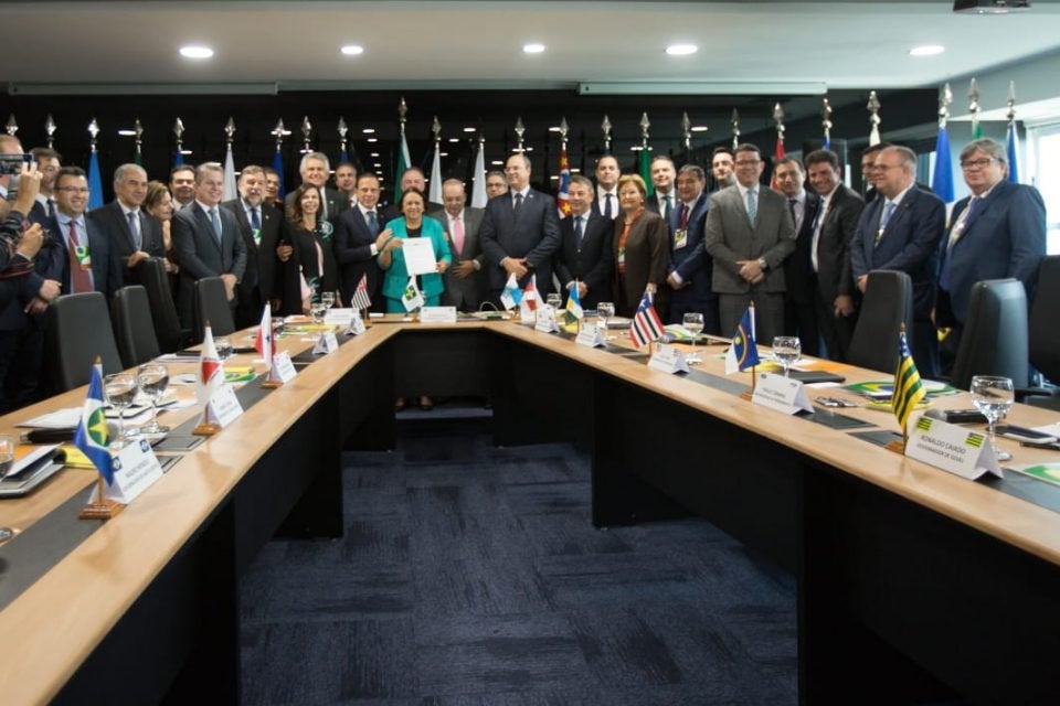 Ação dos governadores contra o coronavírus produz miséria e fome