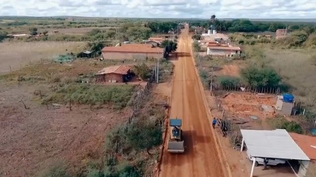 Agrovila 06 do Bloco 03 do Limão Bravo recebe terraplanagem em Petrolândia, PE [Vídeo]