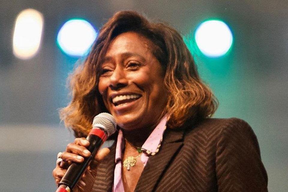 Glória Maria passa por cirurgia para retirar tumor no cérebro