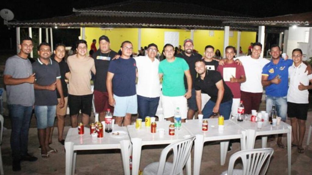 Petrolândia: Vereador Joilton Pereira comemora aniversário ao lado de familiares e amigos