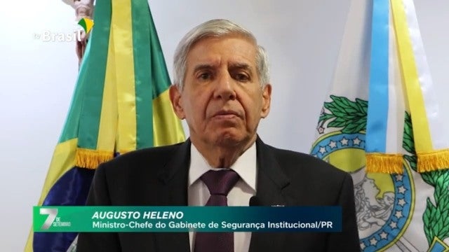 “Não acredito em intervenção federal no momento”, diz general Heleno