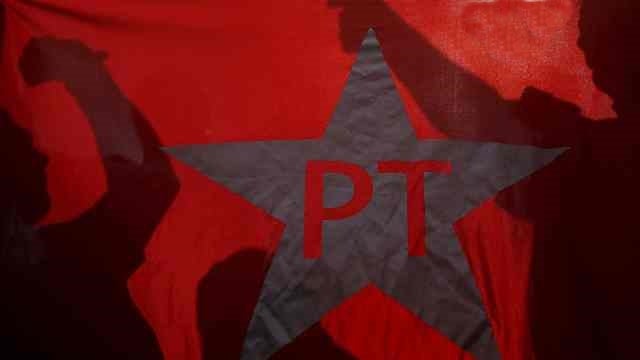 Justiça bloqueia R$ 18 mi do PT na Lava Jato por fraude na Petrobrás