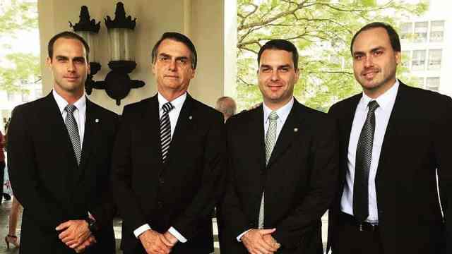 Filhos e ‘despreparo’ incomodam eleitores de Bolsonaro