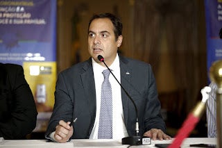 Paulo Câmara anuncia novos leitos de UTI em Arcoverde, Serra Talhada e Salgueiro para pacientes do COVID-19