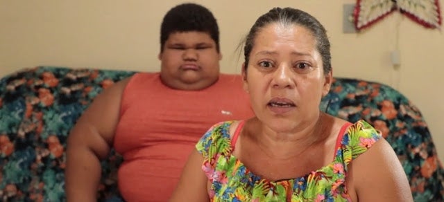 Aos 9 anos garoto com 128 kg mobiliza cidade do Sertão de Pernambuco