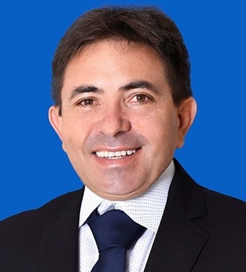 Prefeito de Granjeiro-CE é morto a tiros enquanto caminhava próximo de sua residência