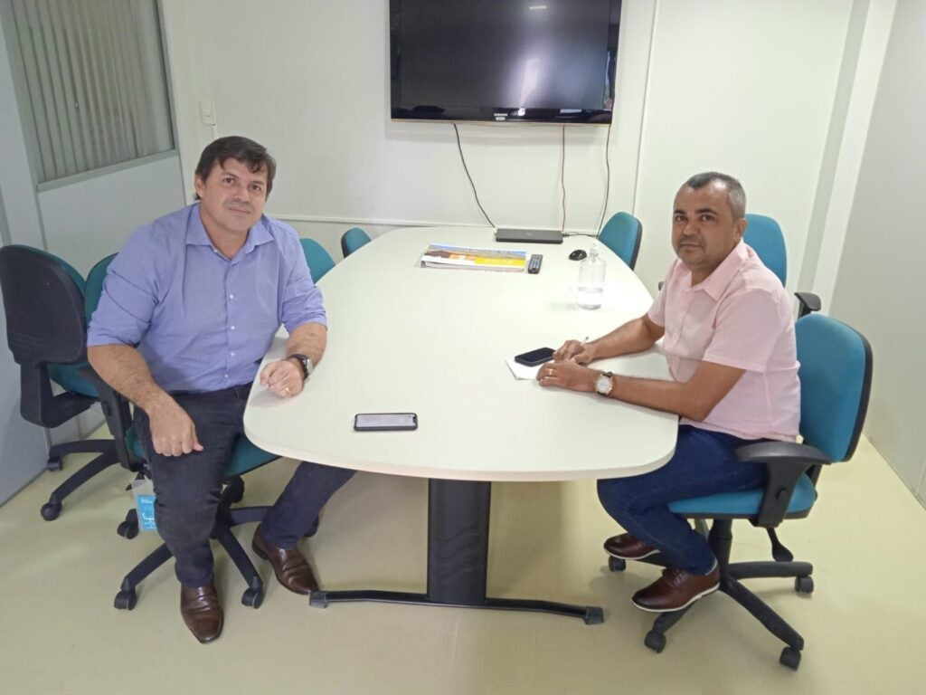 Presidente da Câmara de Petrolândia ‘Dedé de França’ se reúne com Superintendente do INCRA, e solicita regularização fundiária para os agricultores e produtores rurais do município